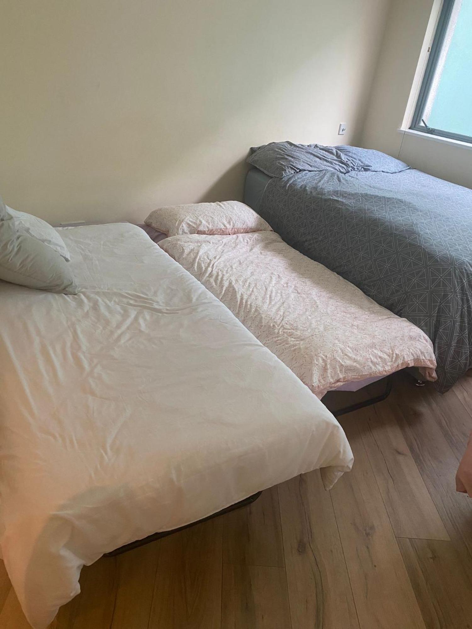 Dublin Airport Big Rooms With Bathroom Outside Room - Kitchen Only 7 Days Reservation Dış mekan fotoğraf