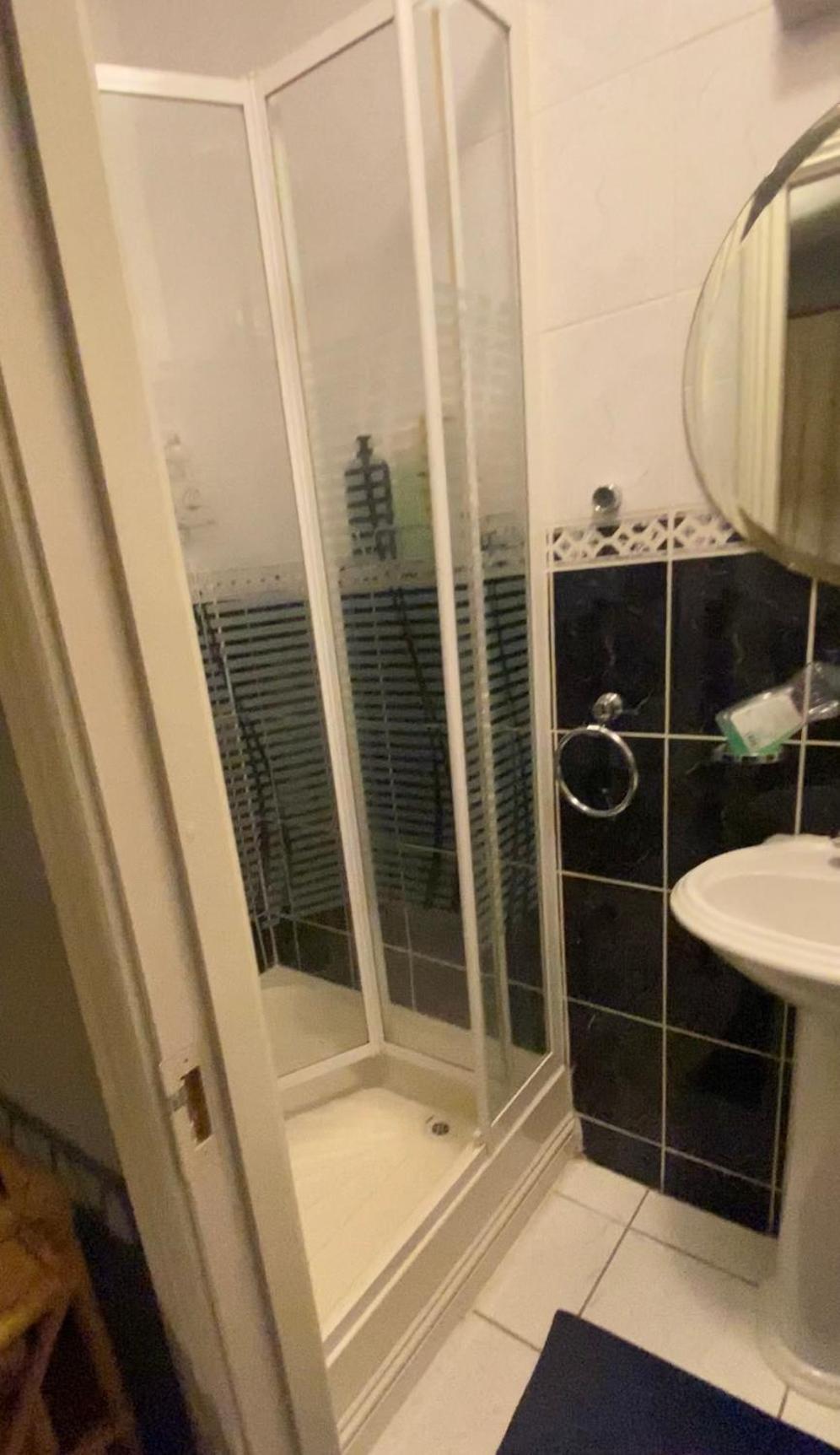 Dublin Airport Big Rooms With Bathroom Outside Room - Kitchen Only 7 Days Reservation Dış mekan fotoğraf