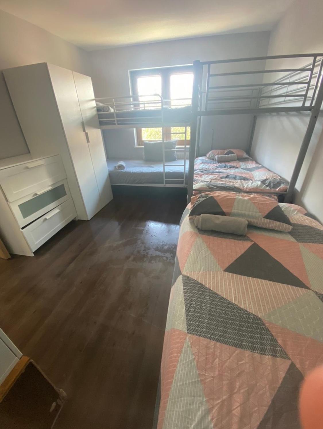 Dublin Airport Big Rooms With Bathroom Outside Room - Kitchen Only 7 Days Reservation Dış mekan fotoğraf
